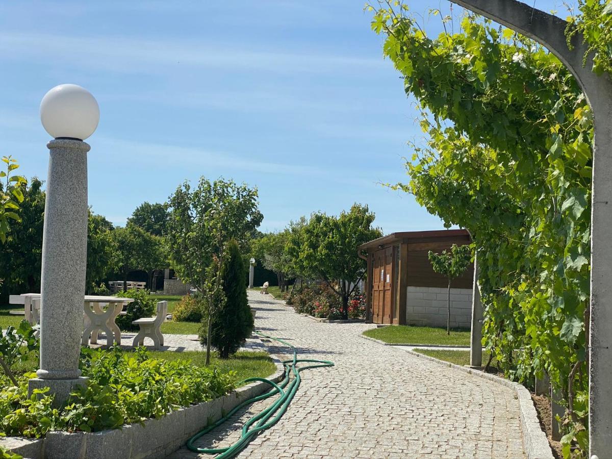 Gites Des Sablons Chatillon-sur-Marne Bagian luar foto